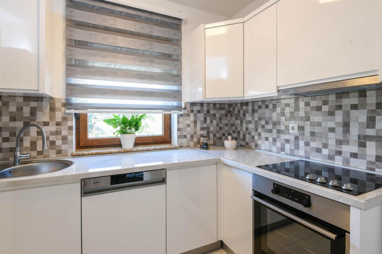 Lidija Apartmani Orebić Rom bilde