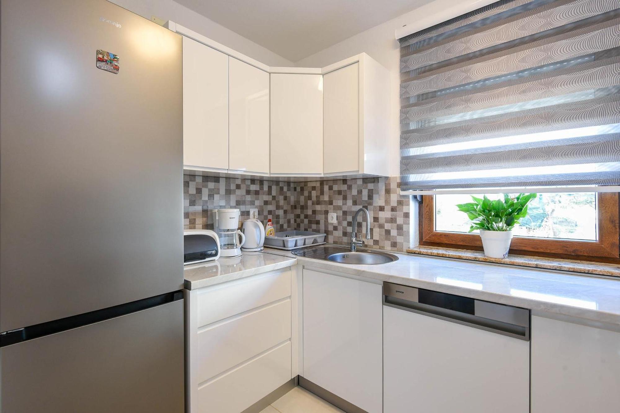 Lidija Apartmani Orebić Rom bilde